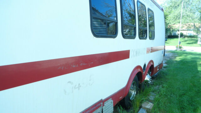 1990 Ford E-Series Van - photo 6