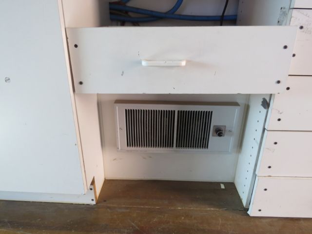 1990 Ford E350 Econoline Box Van - photo 12