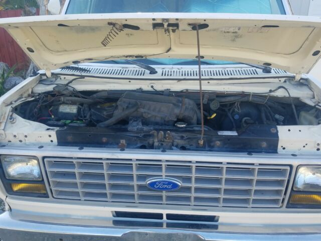1990 Ford E-Series Van - photo 4