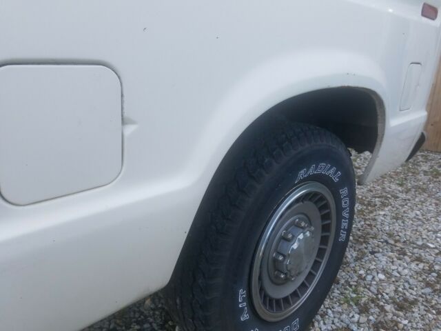 1990 Ford E-Series Van - photo 8