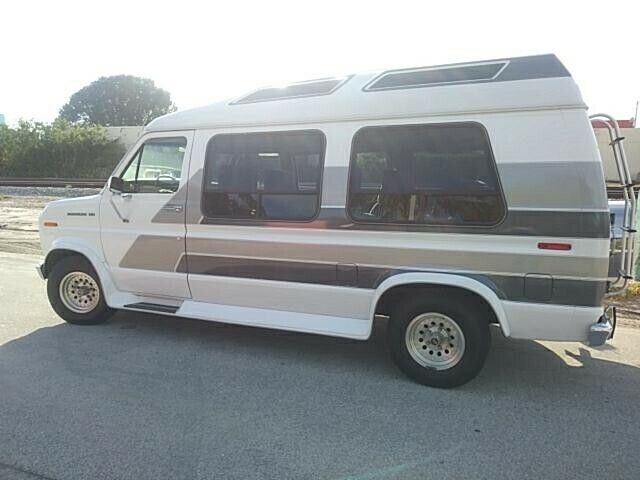 1990 Ford E-Series Van E150 - photo 5