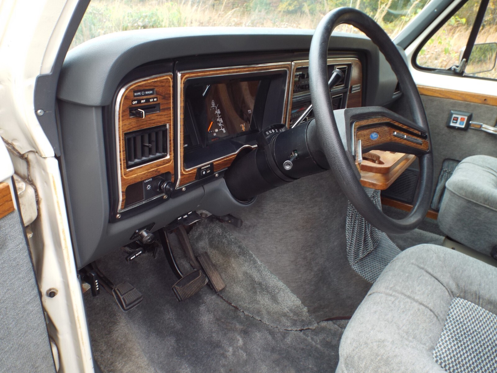 1990 Ford E-Series Van Custom - photo 10