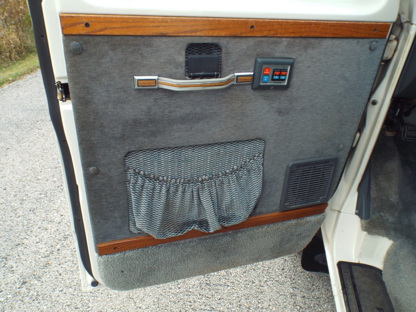 1990 Ford E-Series Van Custom - photo 11