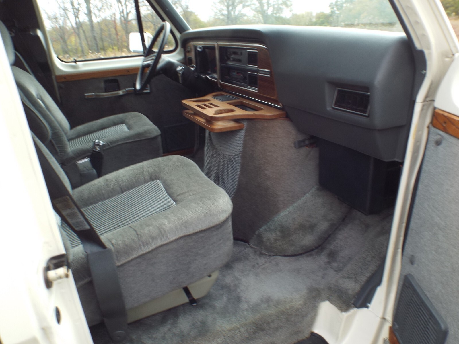 1990 Ford E-Series Van Custom - photo 13