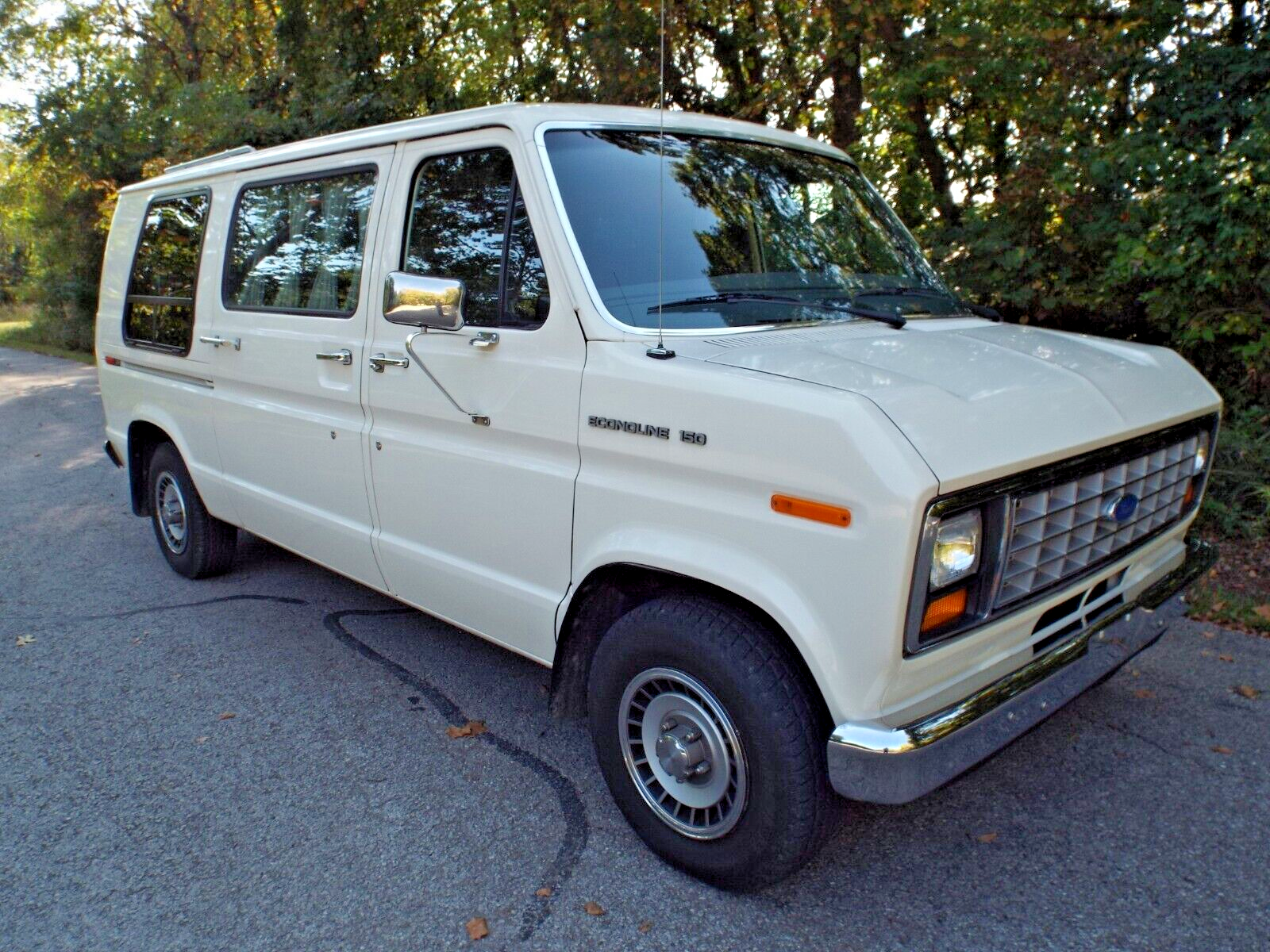 1990 Ford E-Series Van Custom - photo 6