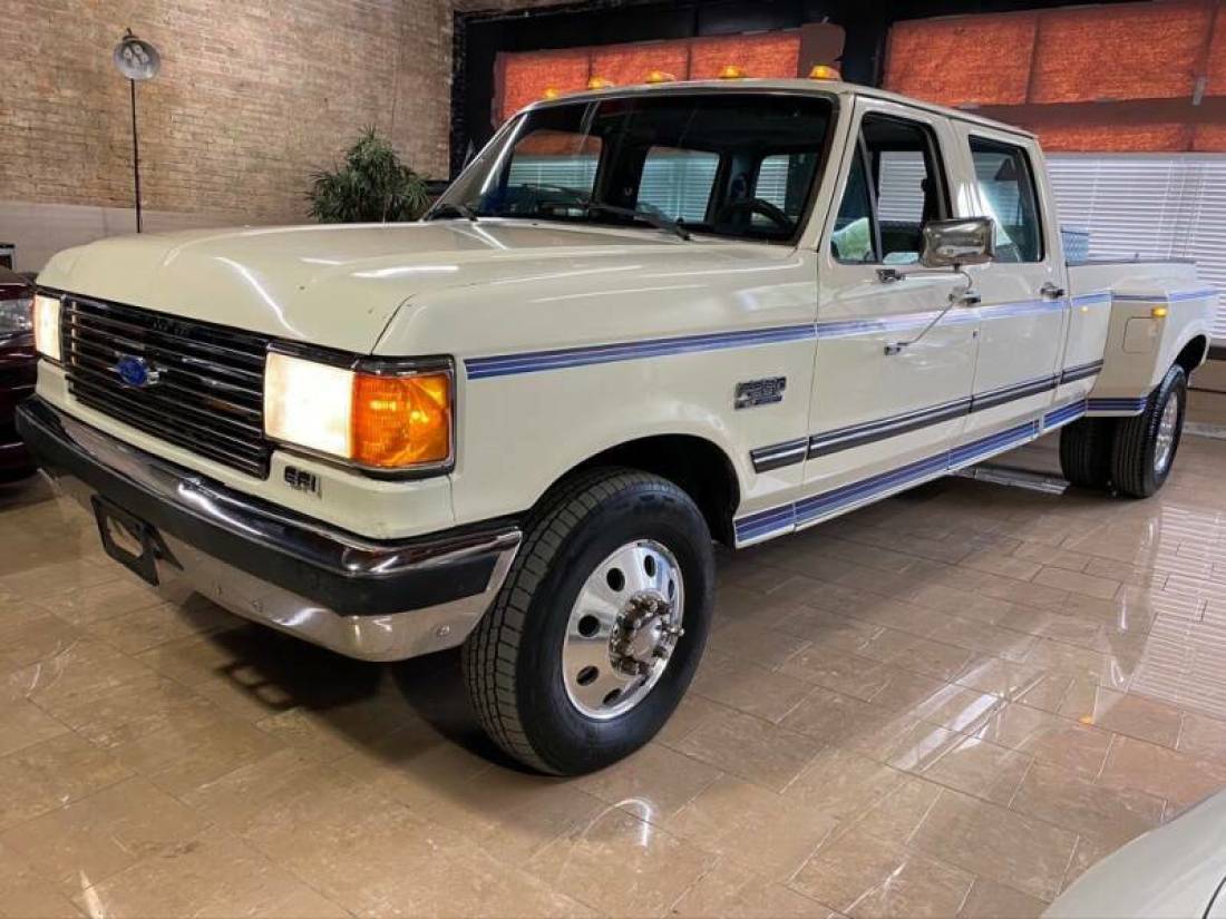 1990 Ford F-350 XLT Lariat 4dr Crew Cab LB