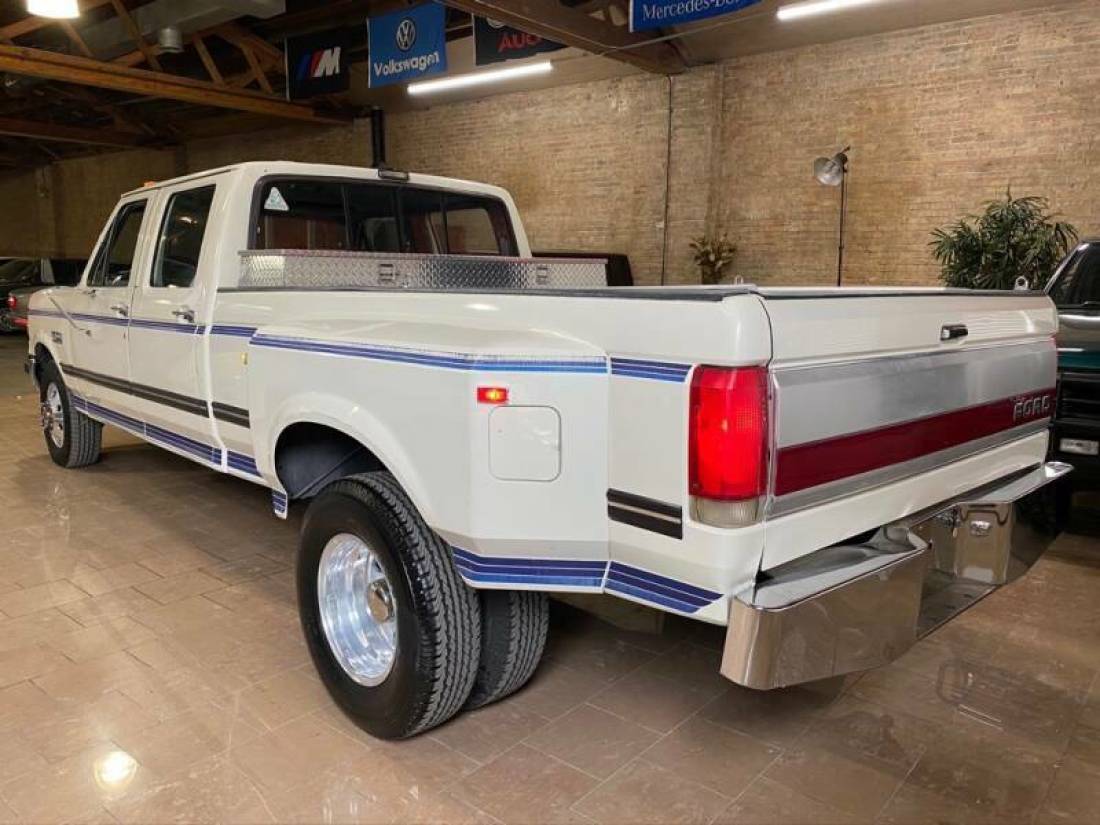 1990 Ford F-350 XLT Lariat 4dr Crew Cab LB - photo 3
