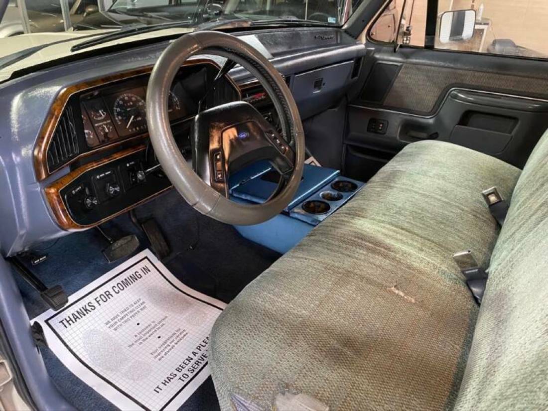 1990 Ford F-350 XLT Lariat 4dr Crew Cab LB - photo 6
