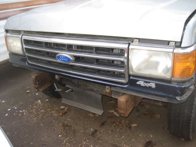 1990 Ford F150 XLT Lariat 4X4 STD Cab 8 Ft Bed 1990 Ford F-150 XLT Lariat