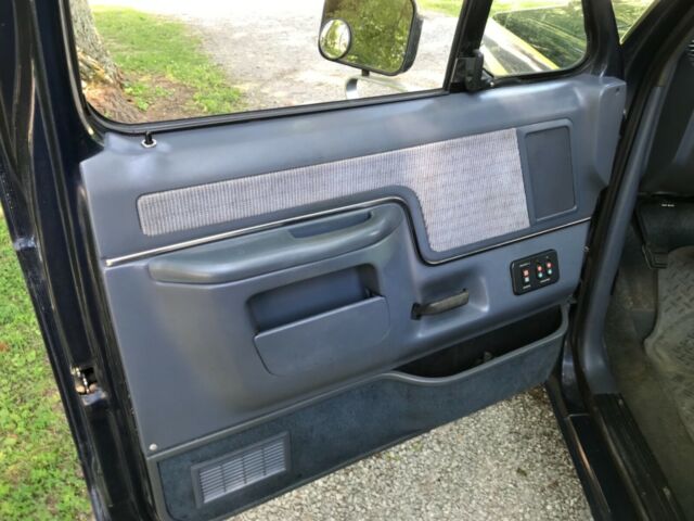 1990 Ford F-150 Lariat - photo 11