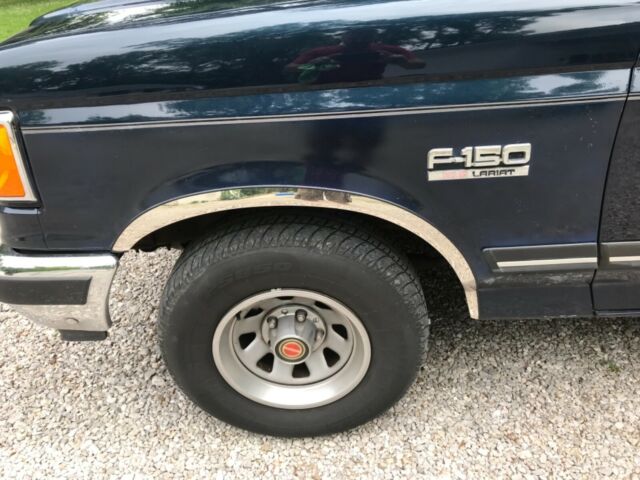 1990 Ford F-150 Lariat - photo 9