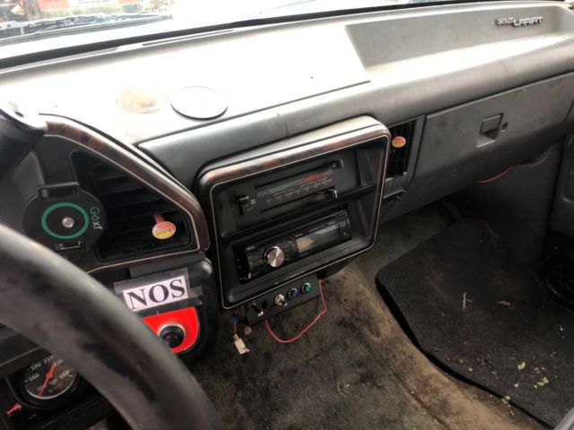 1990 Ford F-450 - photo 6
