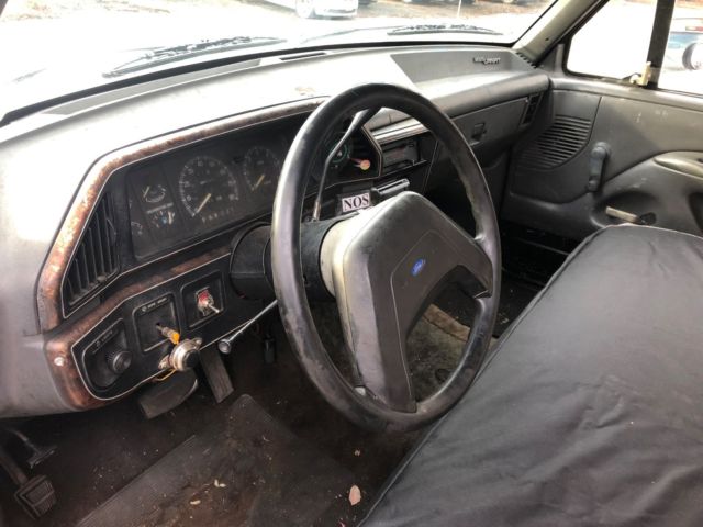 1990 Ford F-450 - photo 7
