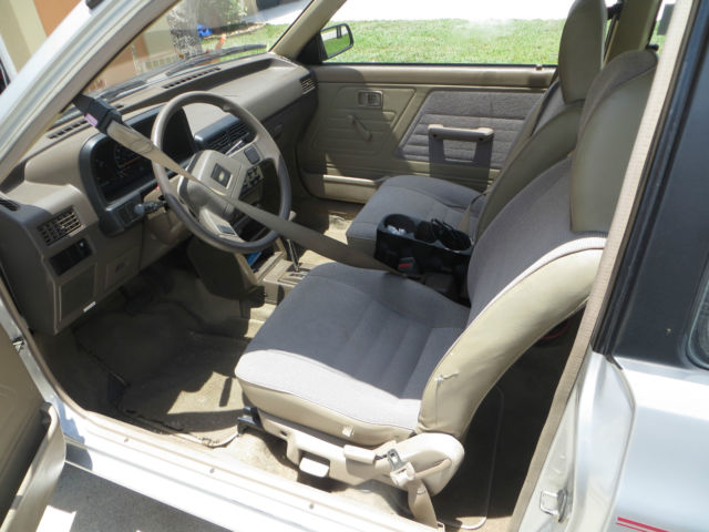 1990 Ford Festiva - photo 3