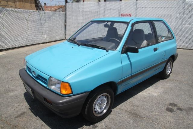 1990 Ford Festiva L Plus Hatchback 2-Door - photo 10