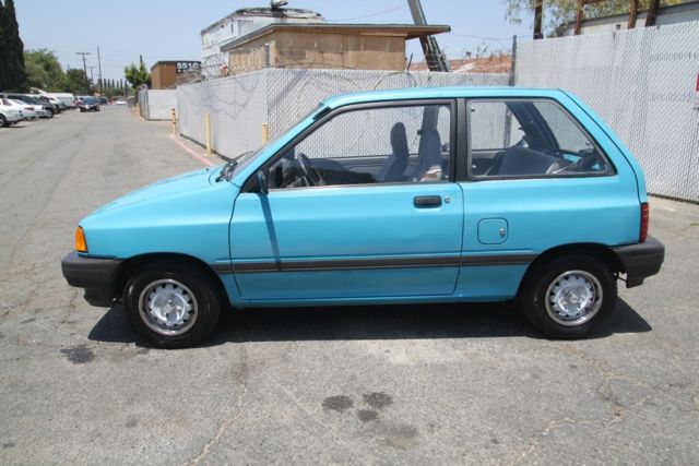 1990 Ford Festiva L Plus Hatchback 2-Door - photo 7
