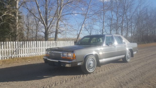 1990 Ford Crown Victoria LX - photo 5