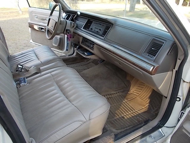 1990 Ford Crown Victoria - photo 5