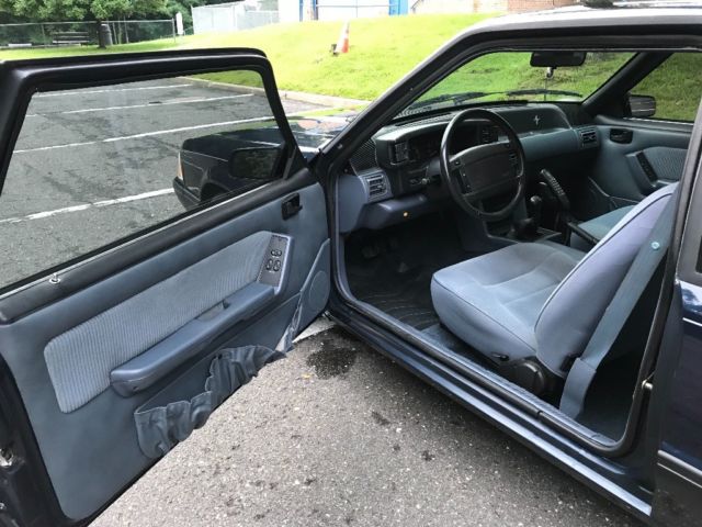 1990 Ford Mustang 5.0 sedan - photo 12