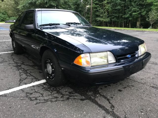 1990 Ford Mustang 5.0 sedan - photo 6
