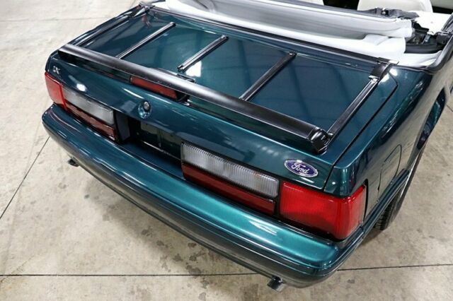 1990 Ford Mustang -- - photo 11