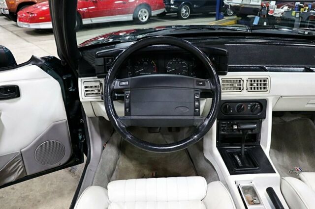 1990 Ford Mustang -- - photo 12