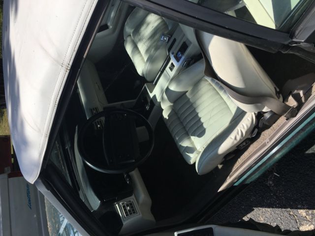 1990 Ford Mustang - photo 2