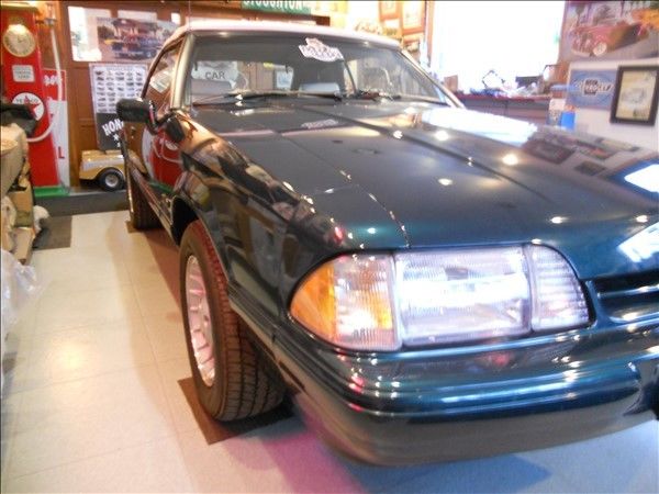 1990 Ford Mustang - photo 4