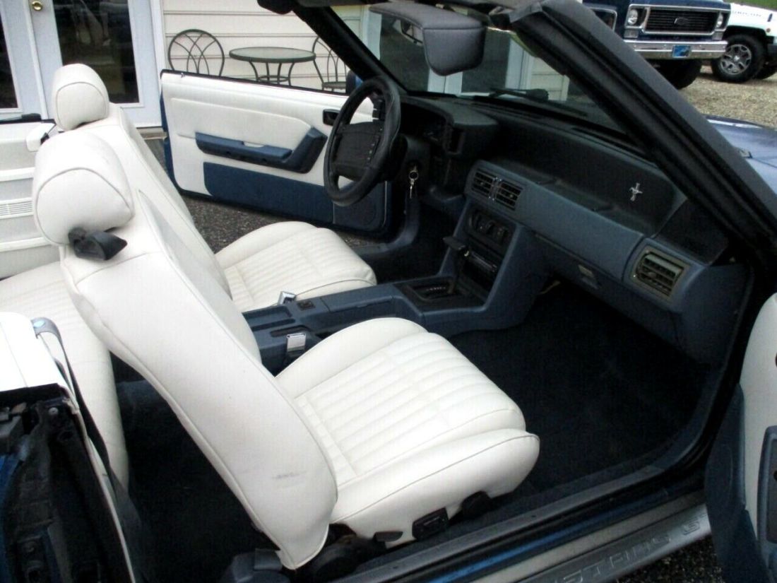 1990 Ford Mustang 2dr Convertible GT - photo 12