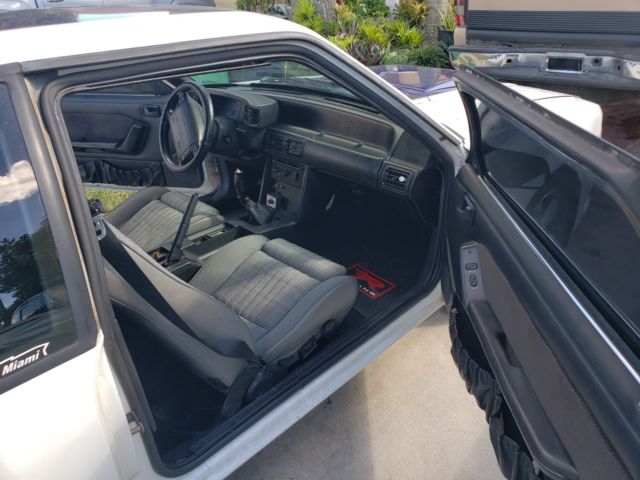1990 Ford Mustang LX - photo 7
