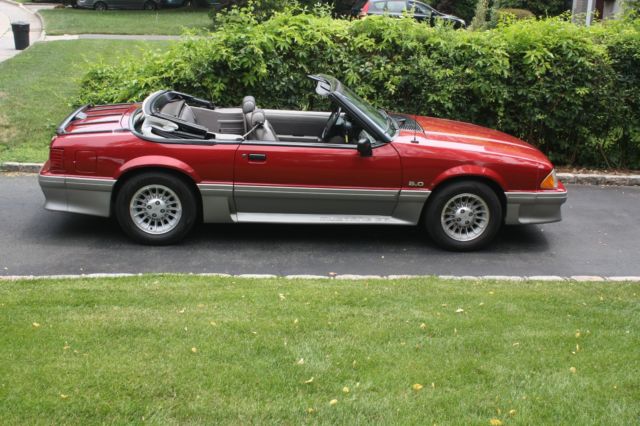 1990 Ford Mustang - photo 3