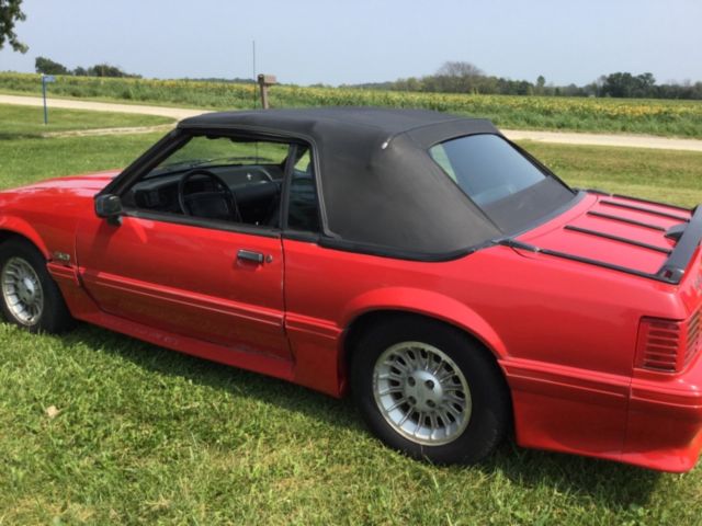 1990 Ford Mustang GT - photo 5