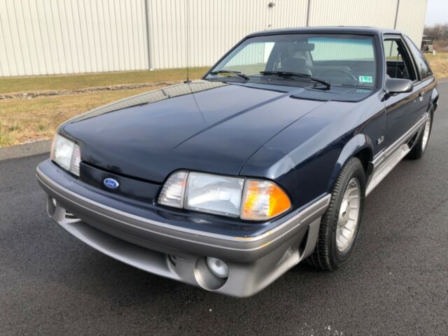 1990 Ford Mustang GT - photo 2