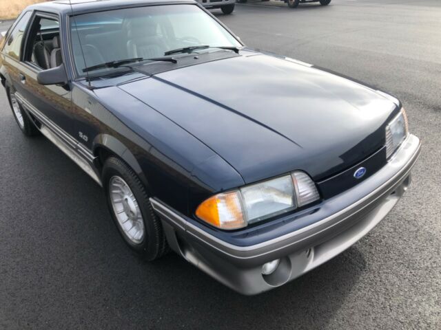 1990 Ford Mustang GT - photo 3