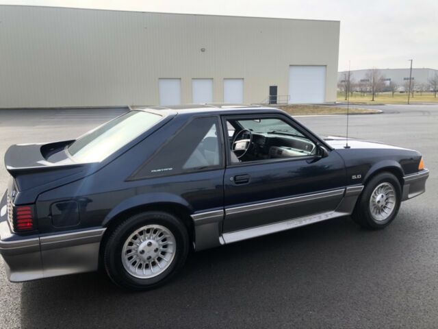 1990 Ford Mustang GT - photo 4
