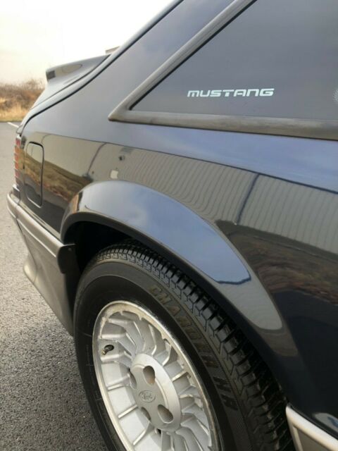 1990 Ford Mustang GT - photo 8