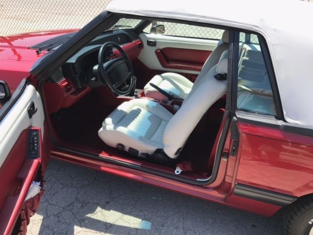 1990 Ford Mustang GT Convertible 2-Door - photo 10