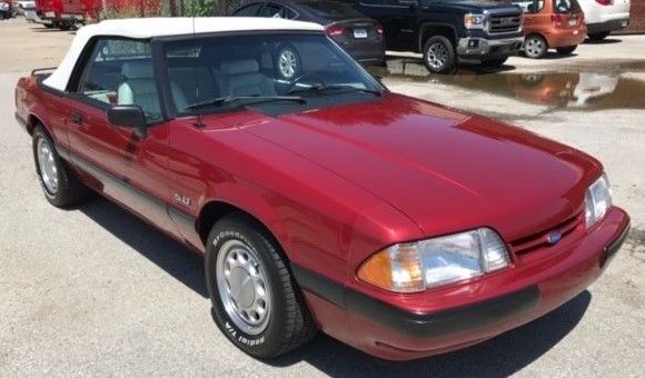 1990 Ford Mustang GT Convertible 2-Door - photo 3
