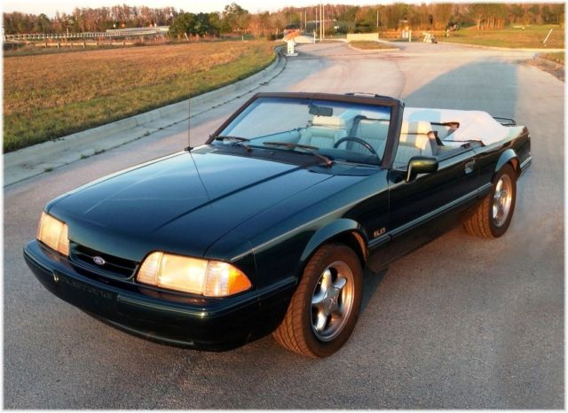 1990 Ford Mustang Convertible 5.0 limited 7-UP edition 1990 Ford Mustang LX