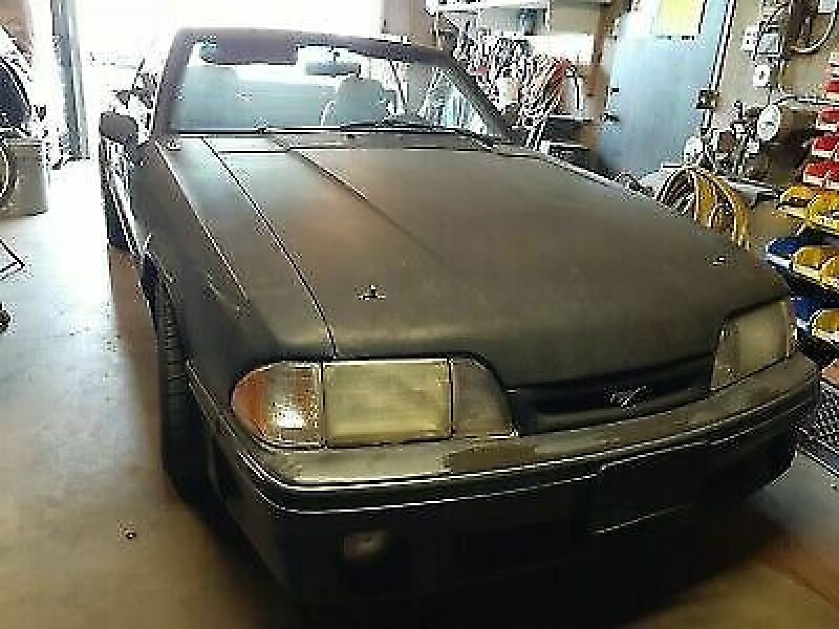 1990 Ford Mustang GT - photo 2