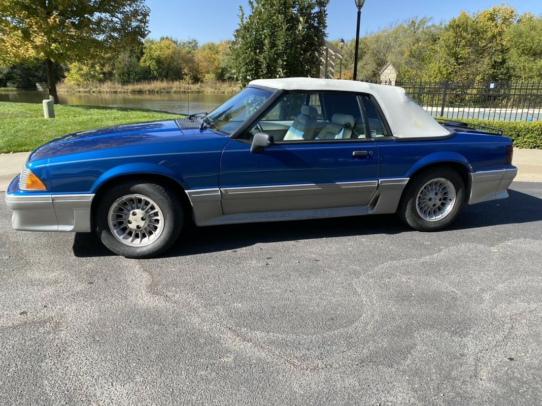 1990 Ford Mustang GT
