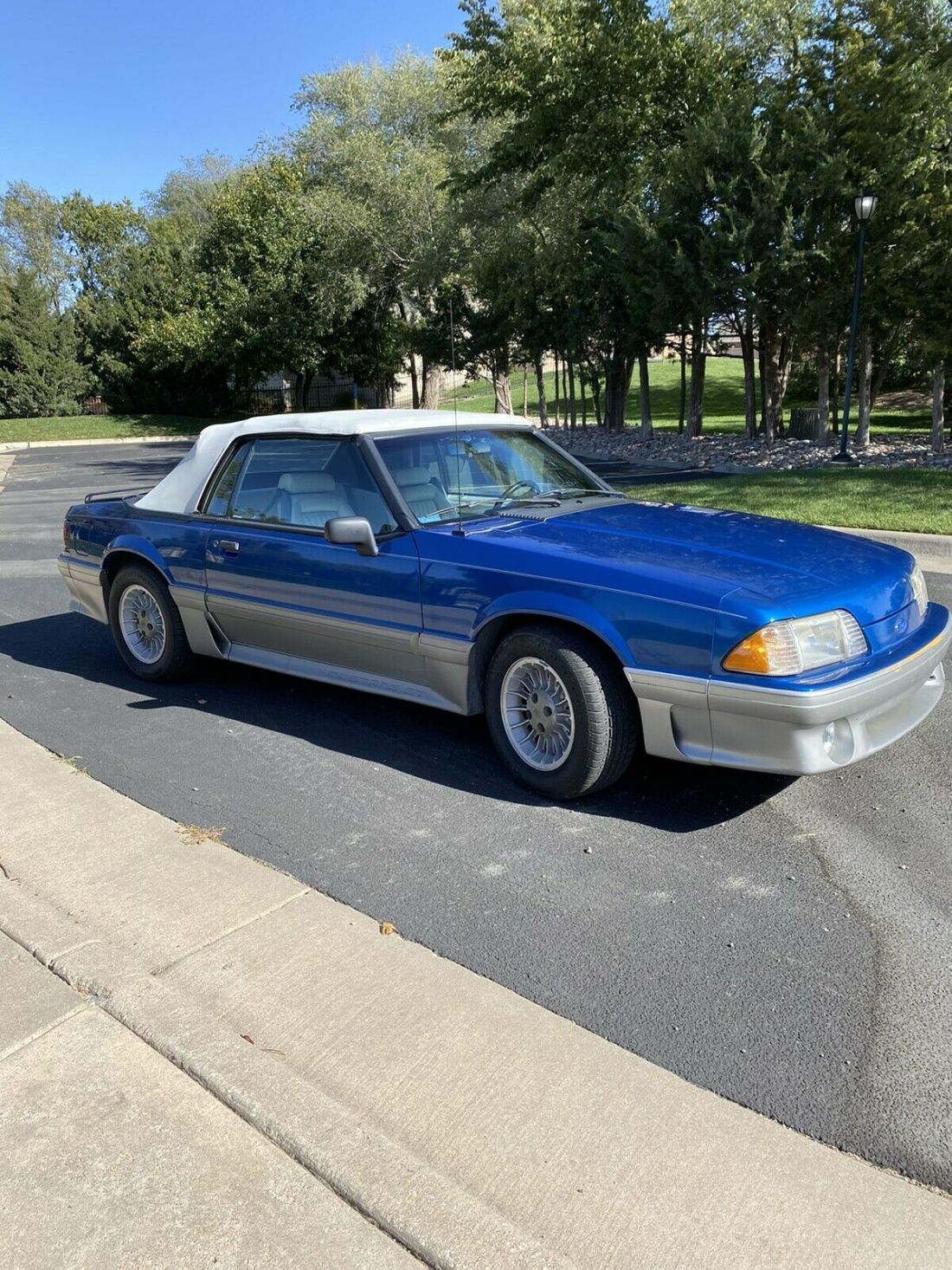1990 Ford Mustang GT - photo 3