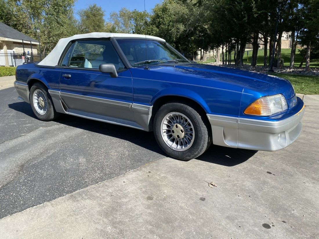 1990 Ford Mustang GT - photo 8