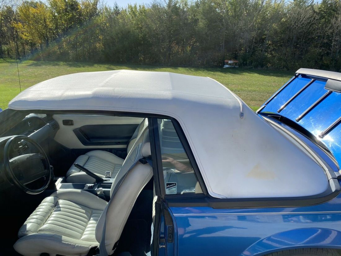 1990 Ford Mustang GT - photo 9