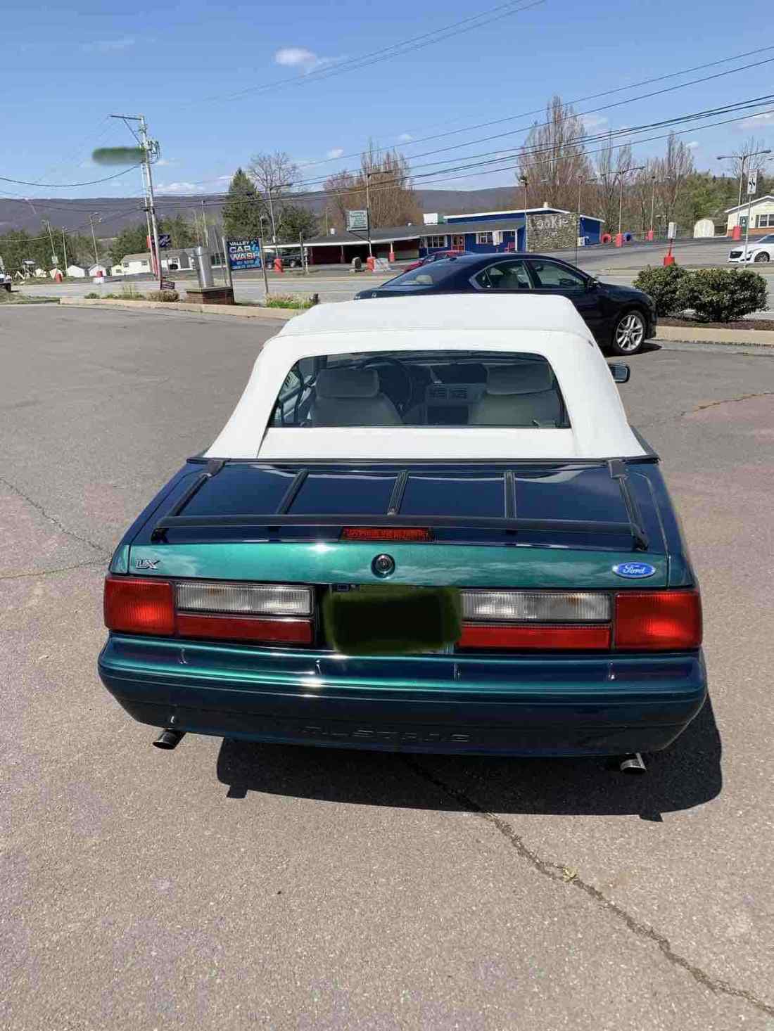 1990 Ford Mustang LX - photo 3