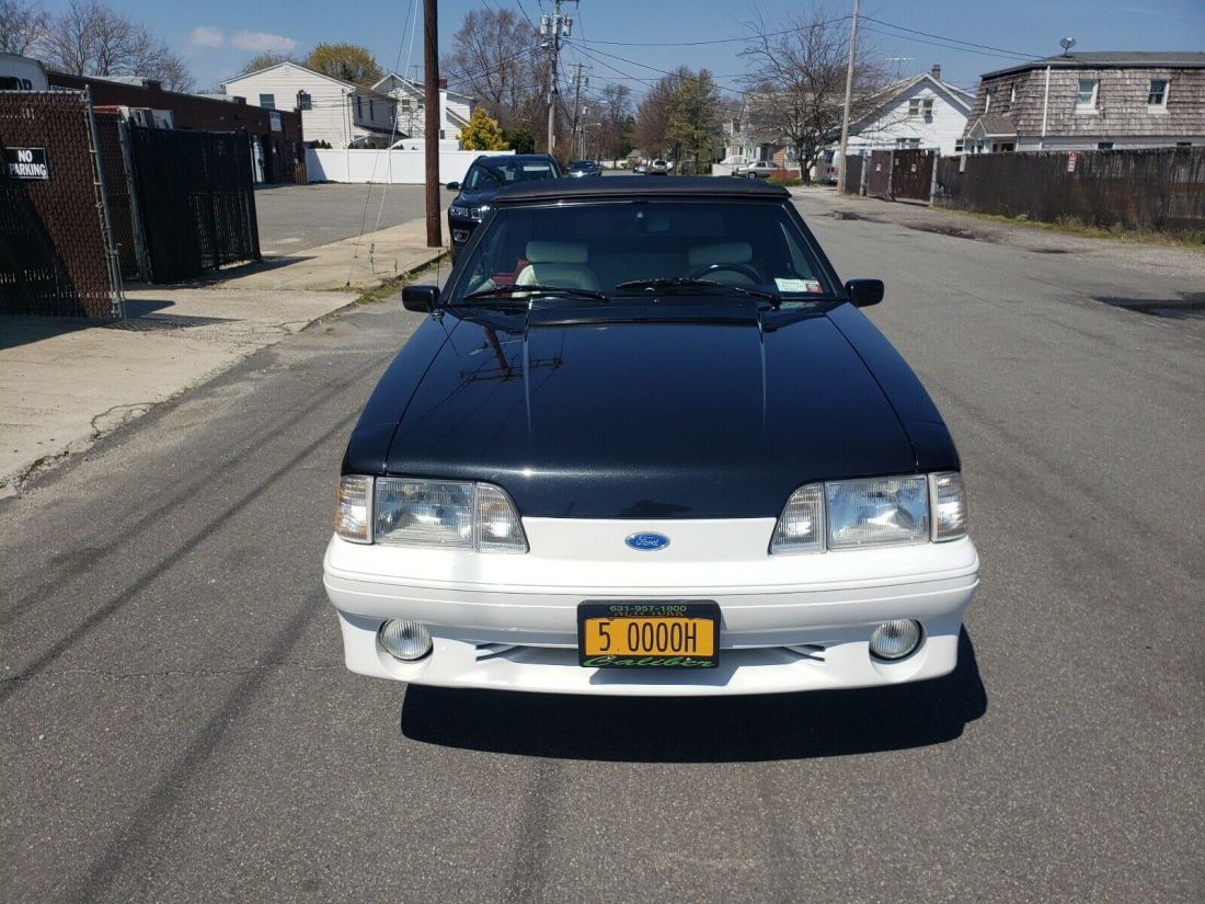 1990 Ford Mustang GT - photo 4
