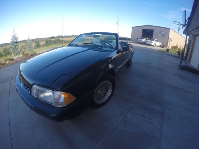1990 Ford Mustang LX - photo 2