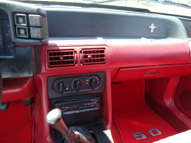 1990 Ford Mustang GT - photo 11