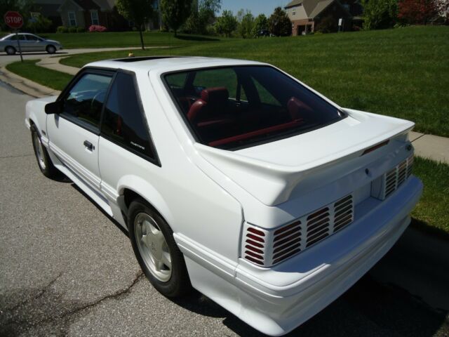 1990 Ford Mustang GT - photo 4