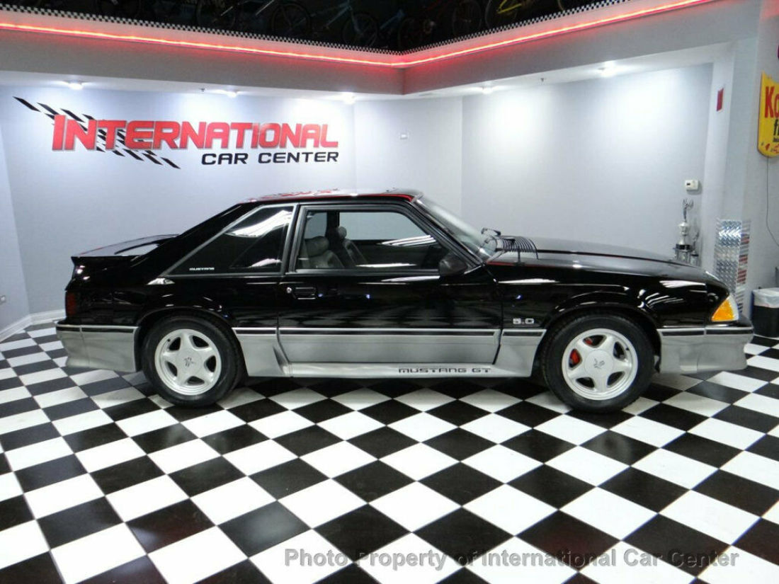 1990 Ford Mustang 2dr Hatchback GT - photo 3